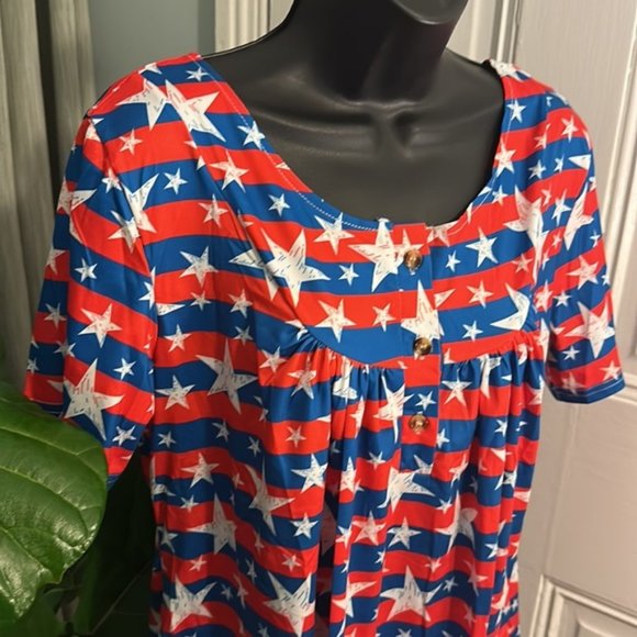 Patriotic Red White Blue Tunic  NWT  Large - Picture 5 of 5
